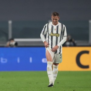 巴媒：阿图尔最迟周二与尤文解约，随后签约格雷米奥一年半