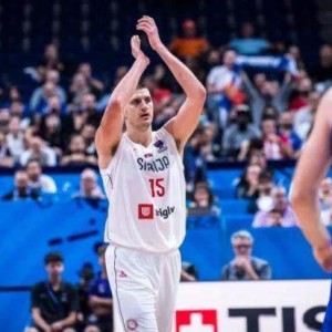 约基奇出局字母哥077险胜 谁说欧锦赛有夺冠热门？